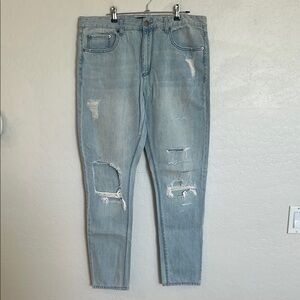 Men's Elwood Light Blue Distressed Jeans Size 34